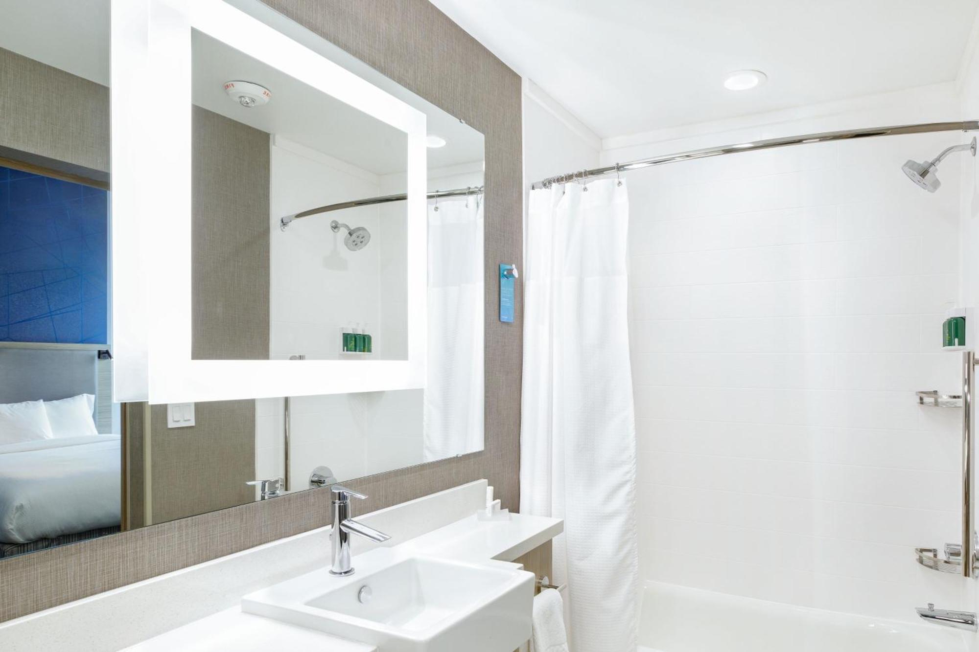 Springhill Suites By Marriott Topeka Southwest מראה חיצוני תמונה