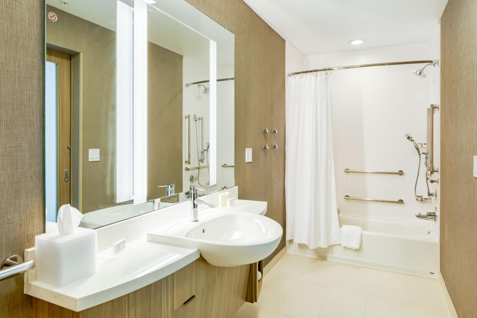 Springhill Suites By Marriott Topeka Southwest מראה חיצוני תמונה