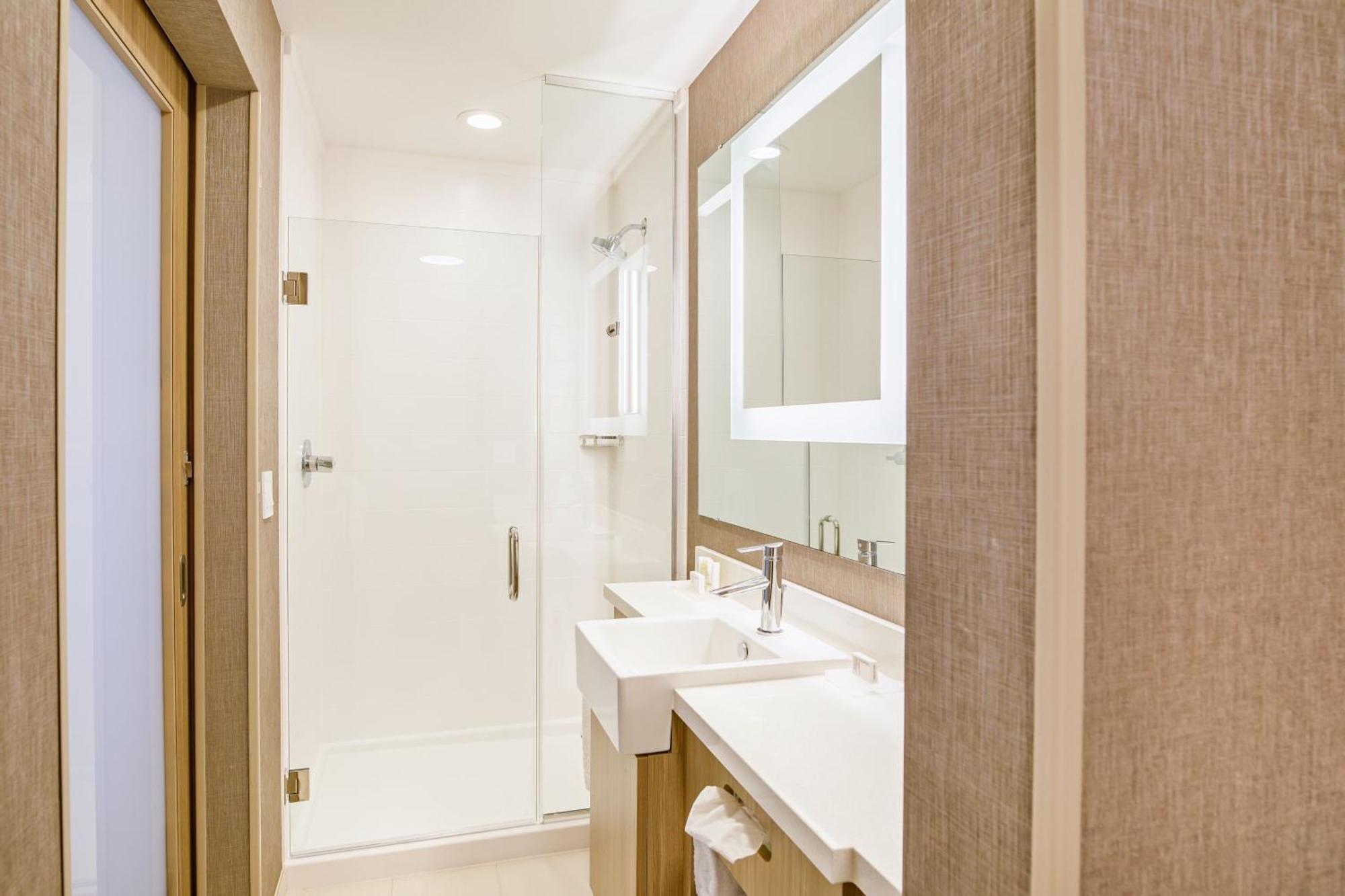 Springhill Suites By Marriott Topeka Southwest מראה חיצוני תמונה